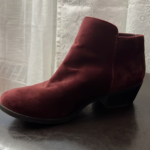 Velvet ankle boots - Picture 4 of 7
